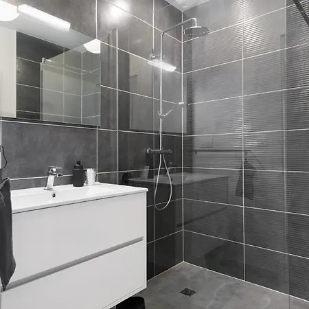 Hébergement de vacances à 200m De La - *